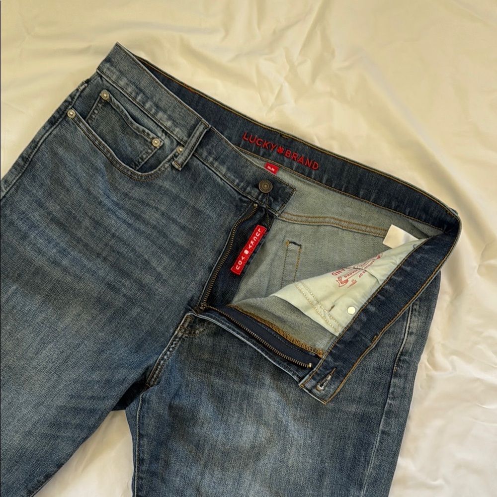 Lucky Brand Relaxed Blue Jeans with Vintage Wash